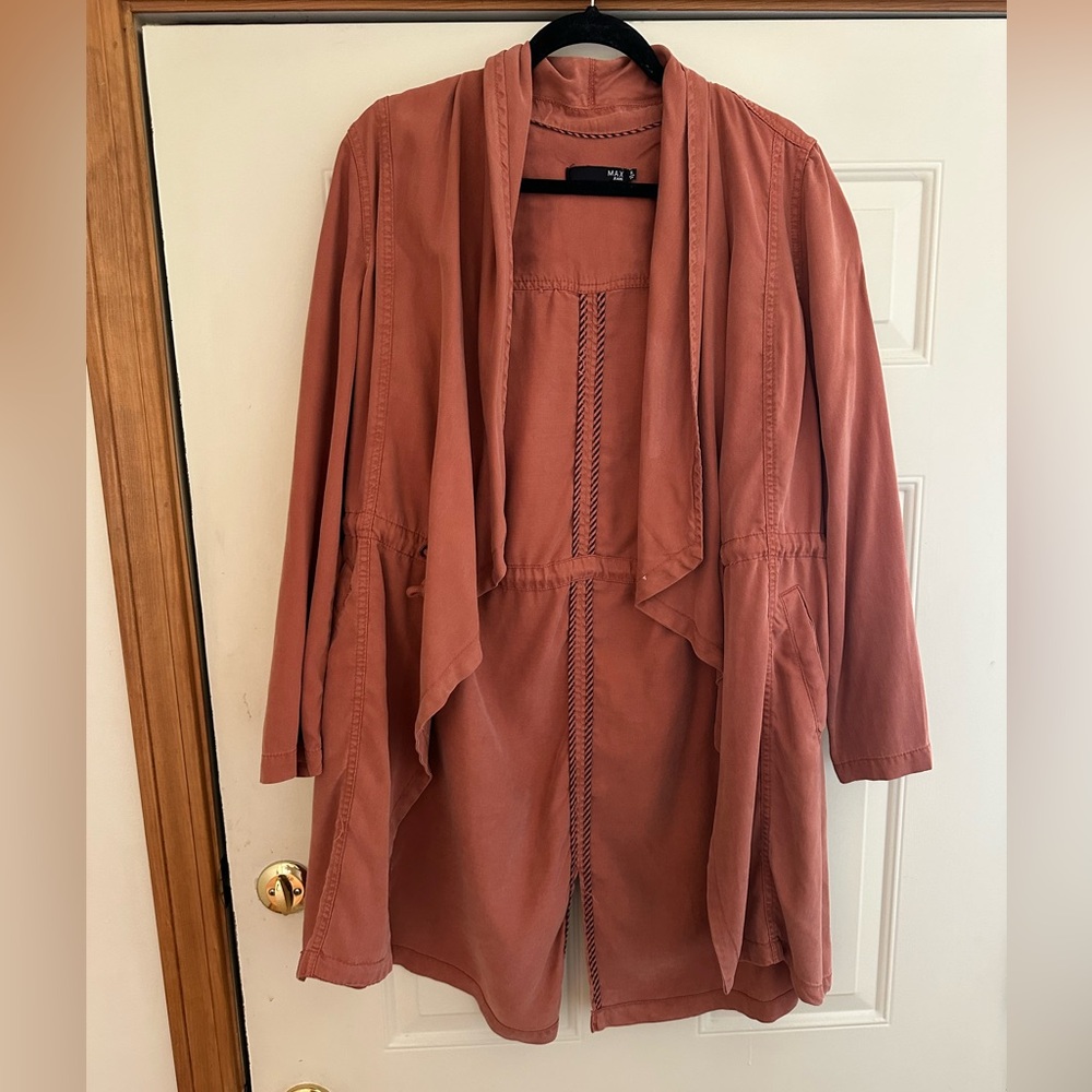Lightweight jacket